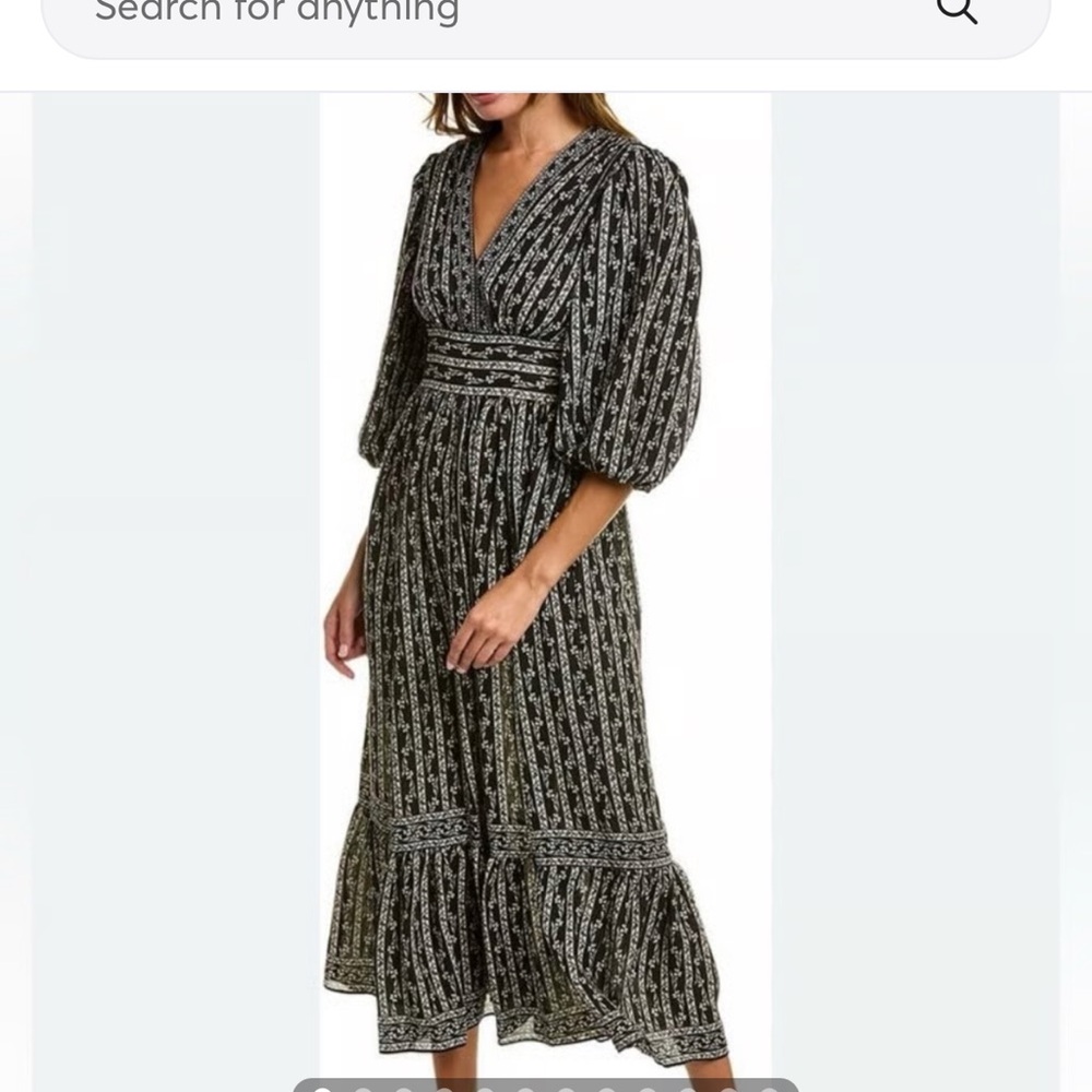 NWT Stunning Peasant Dress, perfect for Summer. V-neck Maxi dress